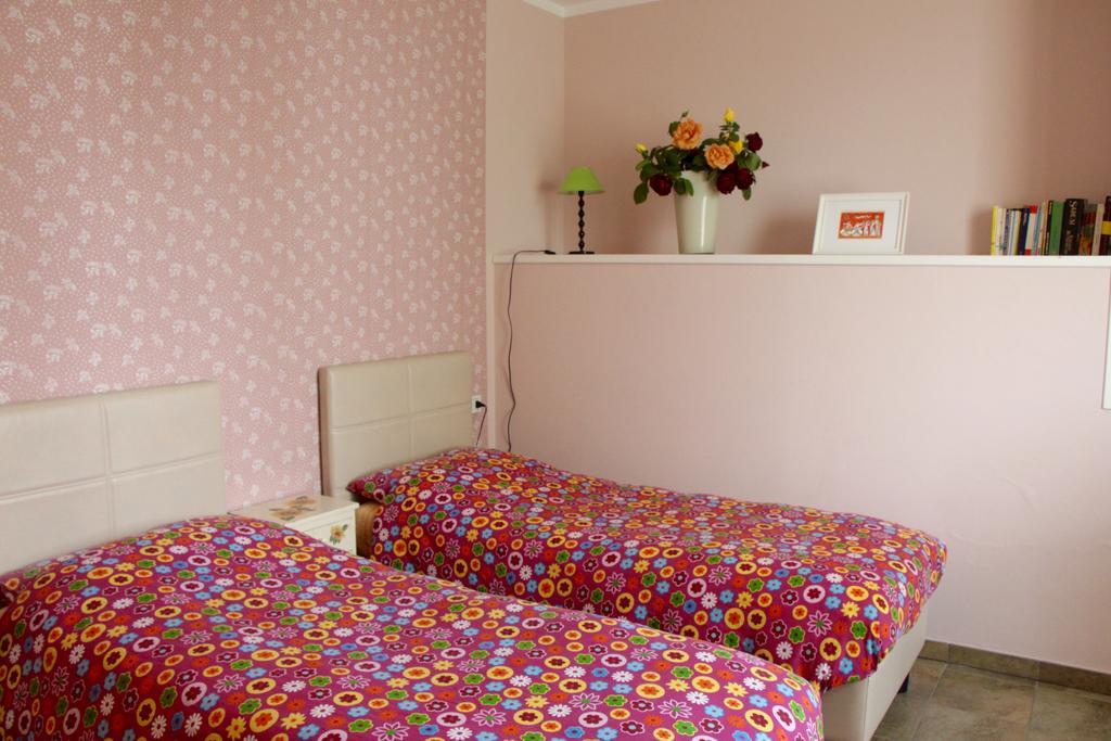 B&B Mama Rò Cesena Bagian luar foto